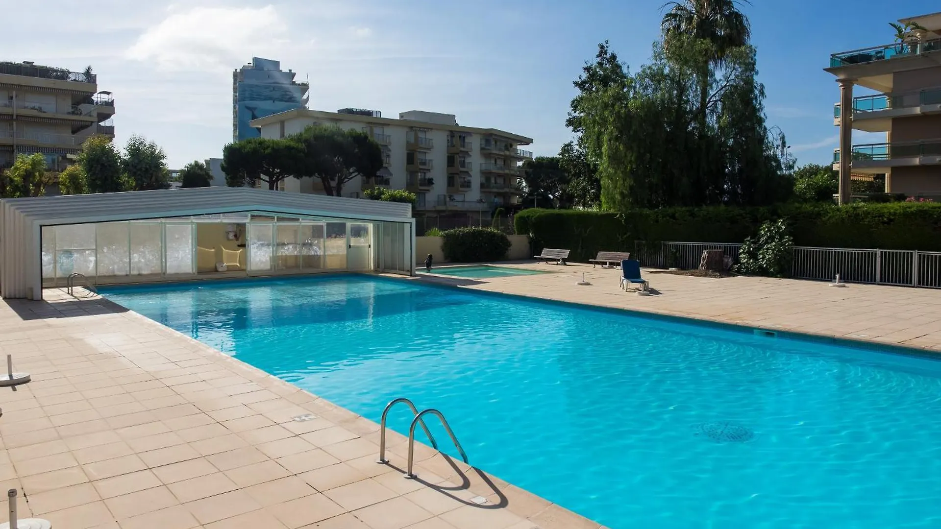 Heliotel Marine Studio 30M2 Tres Lumineux Avec Terrasse 17M2 Au 3Eme Etage Saint-Laurent-du-Var 0*,  France