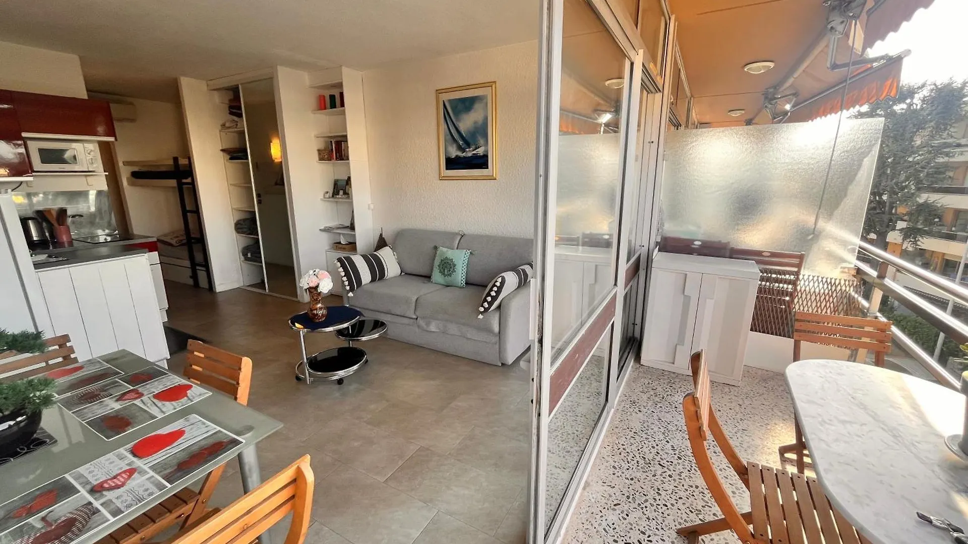 Apartment Heliotel Marine Studio 30M2 Tres Lumineux Avec Terrasse 17M2 Au 3Eme Etage Saint-Laurent-du-Var France