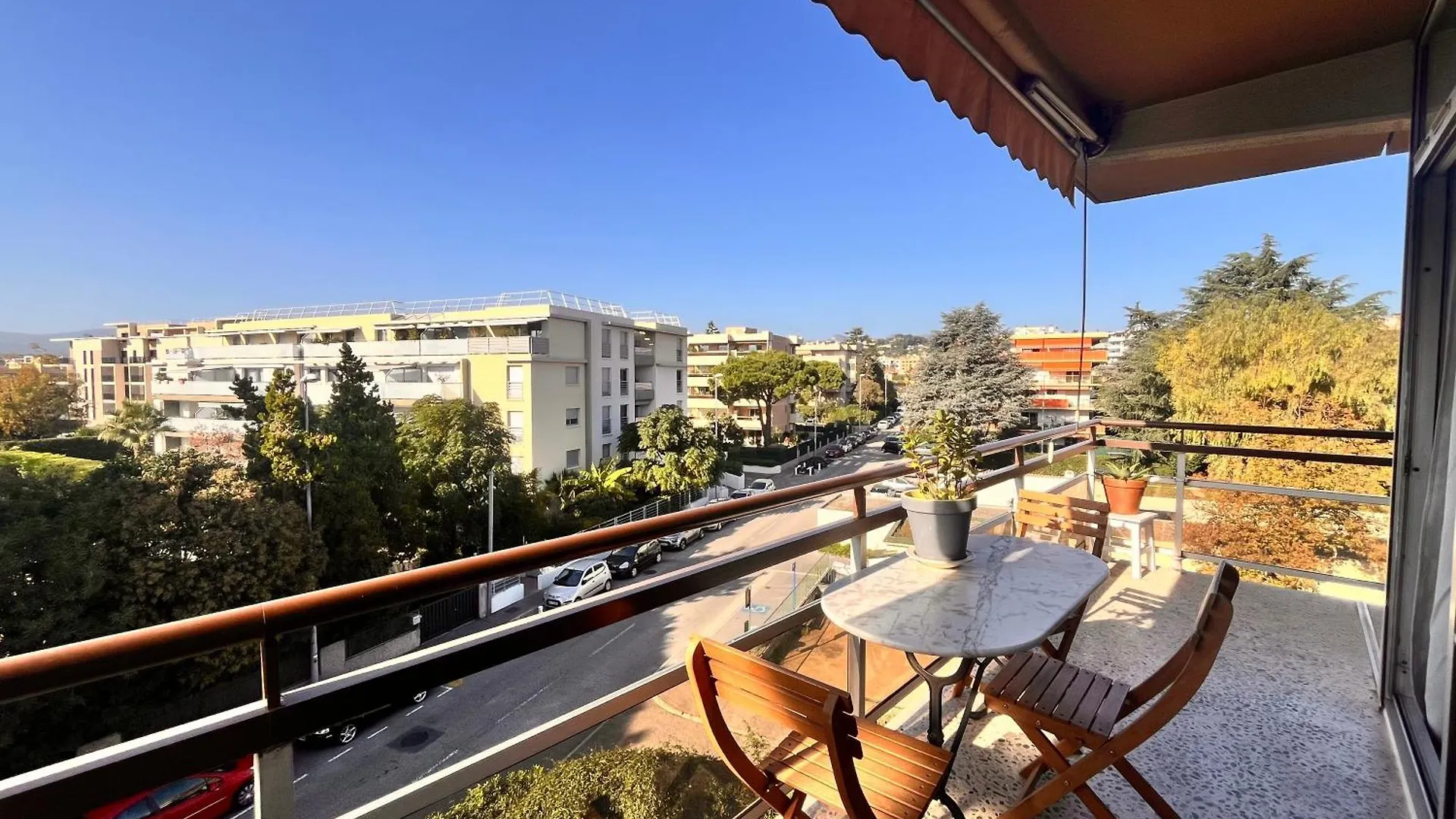 Heliotel Marine Studio 30M2 Tres Lumineux Avec Terrasse 17M2 Au 3Eme Etage Saint-Laurent-du-Var